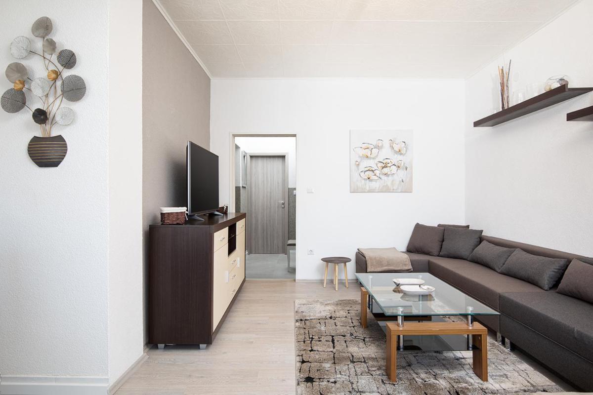 Apartment Aston Pula Exterior foto